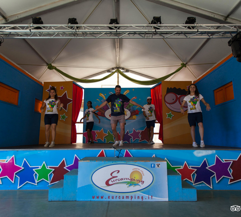 Animation Kinder Camping